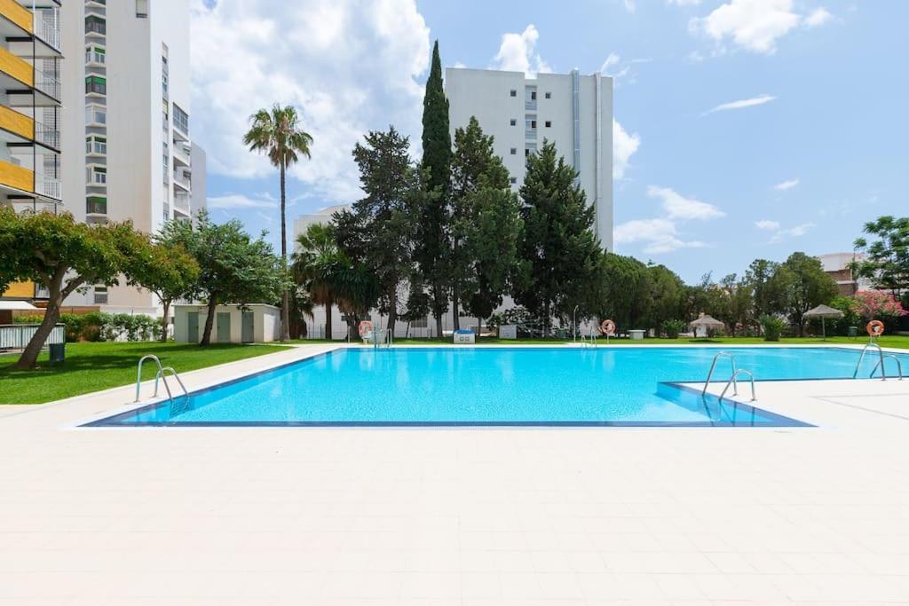 Apartamento Los Abedules Бенальмадена Экстерьер фото